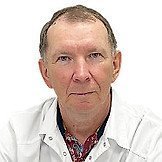 Врач Бухаров Александр Андреевич