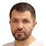 Врач Цахаев Артур Романович