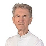 Врач Чубуков Юрий Афанасьевич