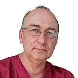Врач Дюгаев Дмитрий Константинович