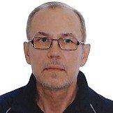 Врач Комаров Владимир Михайлович