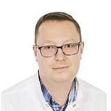 Врач Мельников Роман Борисович
