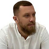 Врач Токмаков Денис Евгеньевич